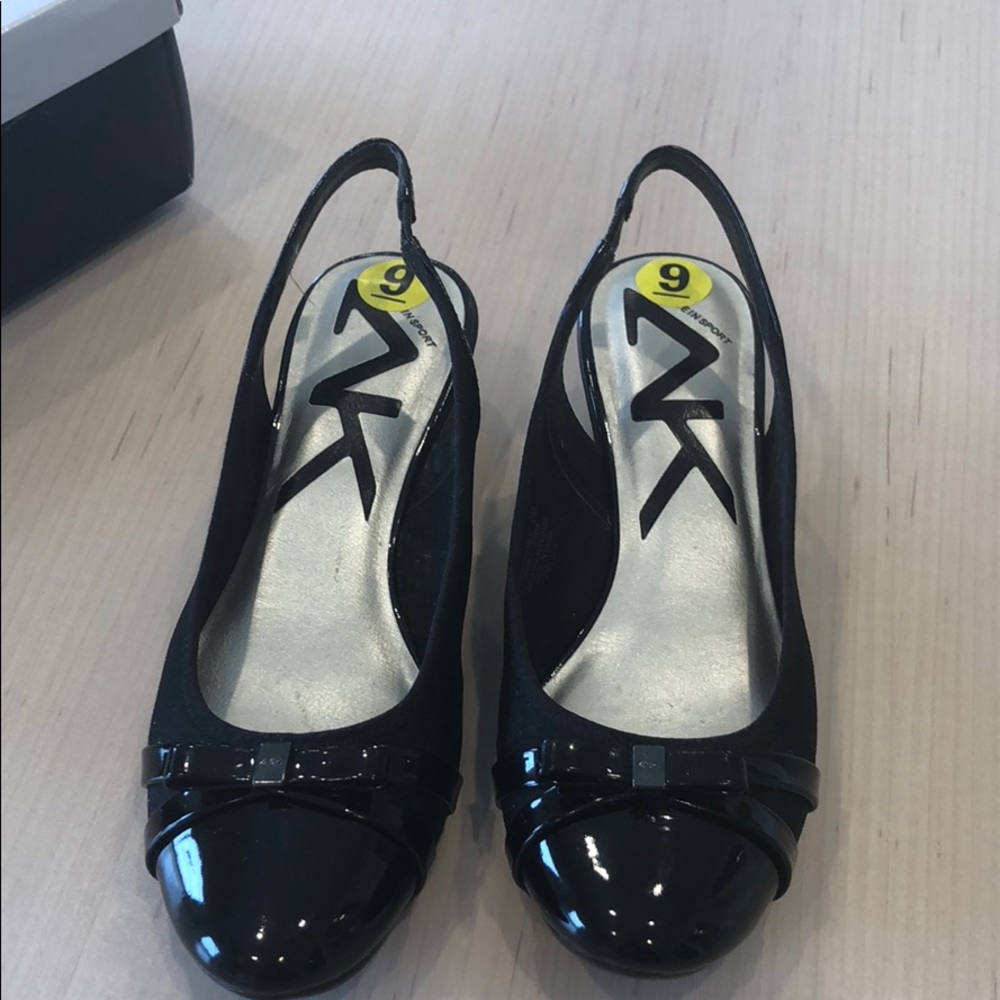 NWT Anne Klein Sport black wedge heel size 9